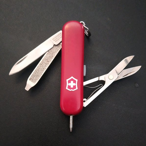 Victorinox Signature Lite - Red