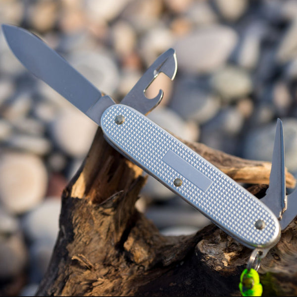 Victorinox Pioneer Alox - Silver