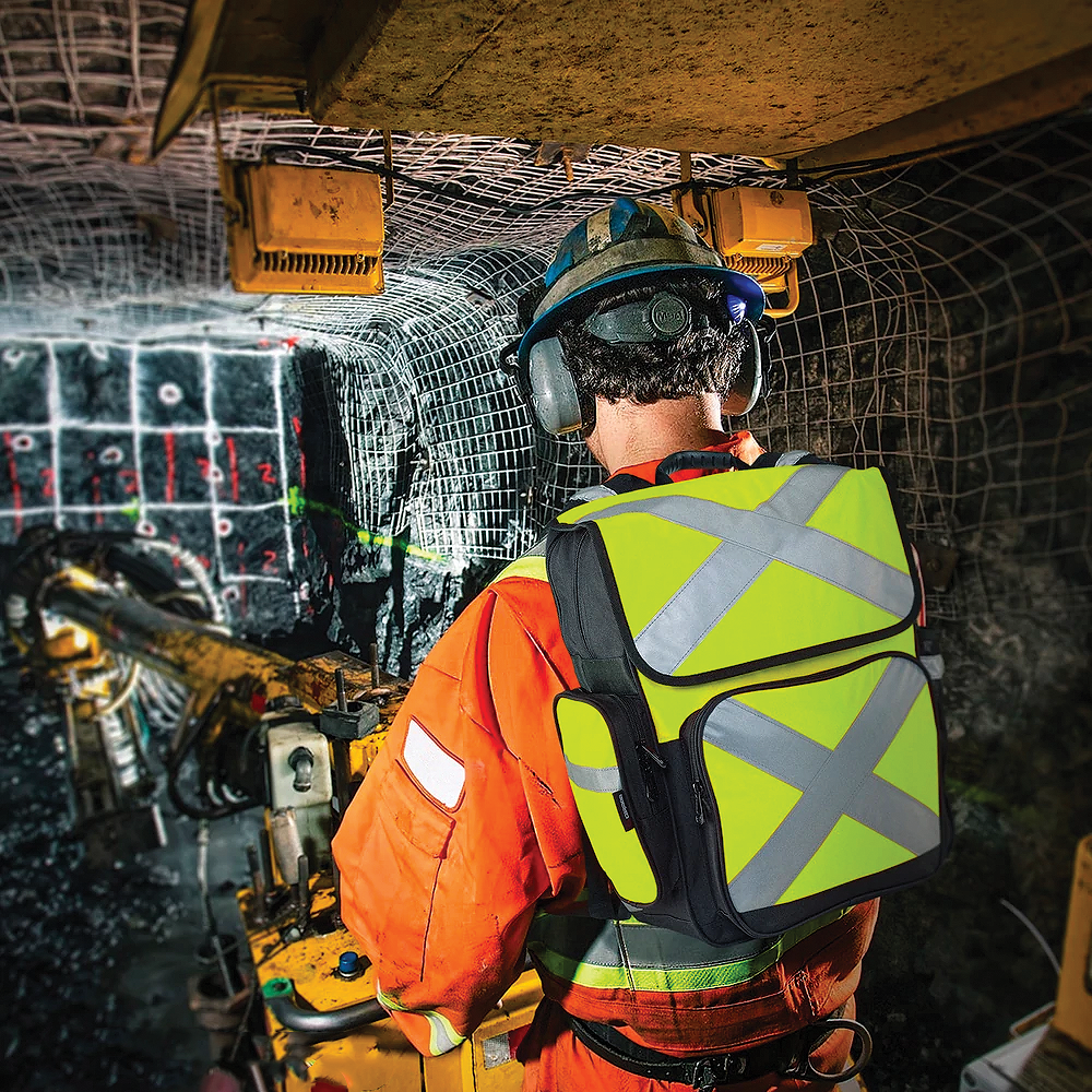 Caribee Pilbara Hi Vis Safety Pack