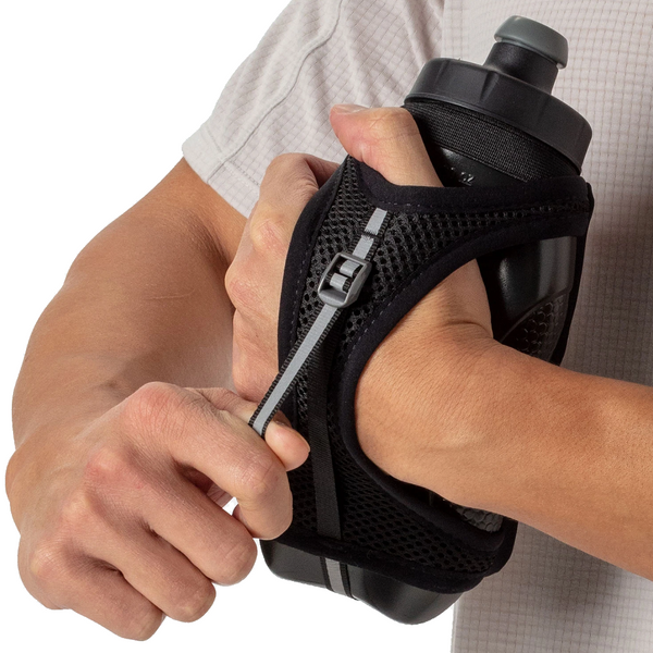 Nathan SpeedMax Plus 22oz Black / Metallic Gold