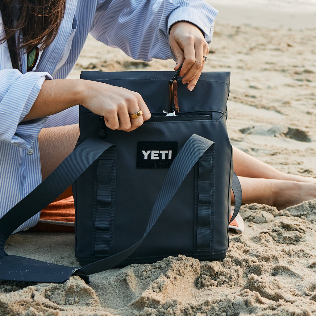 YETI EU Daytrip® 14L Insulated Tote Bag - Black