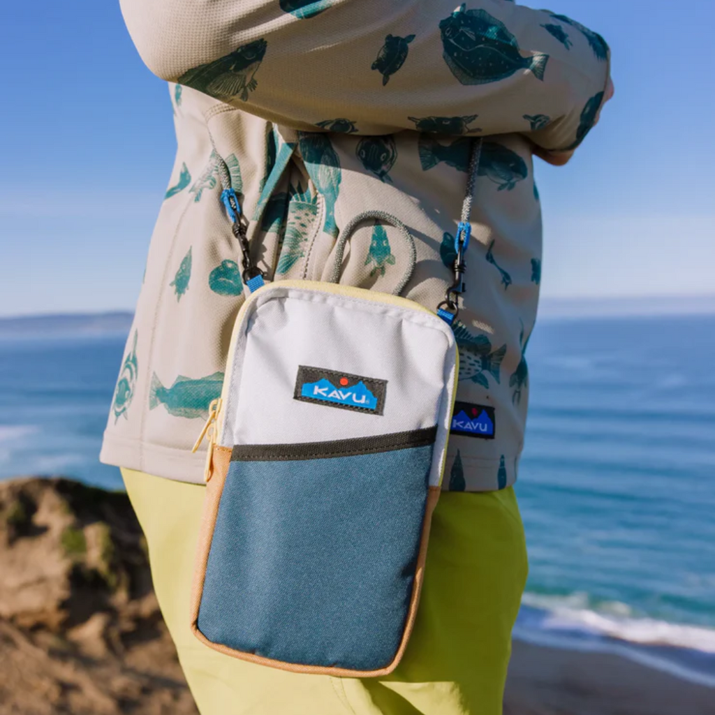 Kavu Essential Case Cross Body Wallet Sling Bag