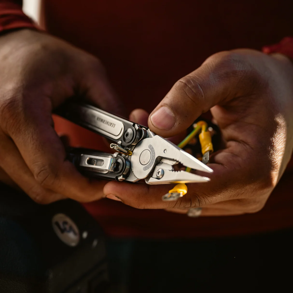 Leatherman ARC® - Black DLC & Stainless Steel