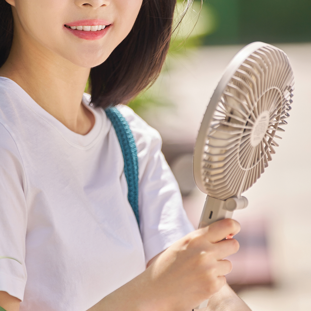 Claymore Handy Portable Fan 6-Inch Seven Wing Blade