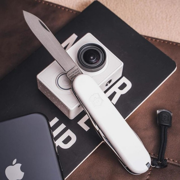 Victorinox Spartan - White