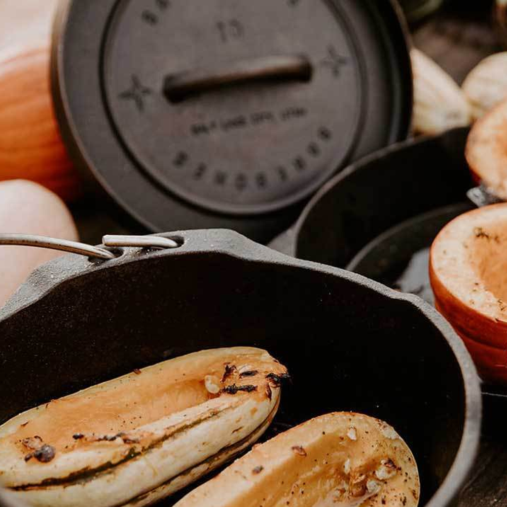 Barebones Cast Iron Dutch Oven 10"