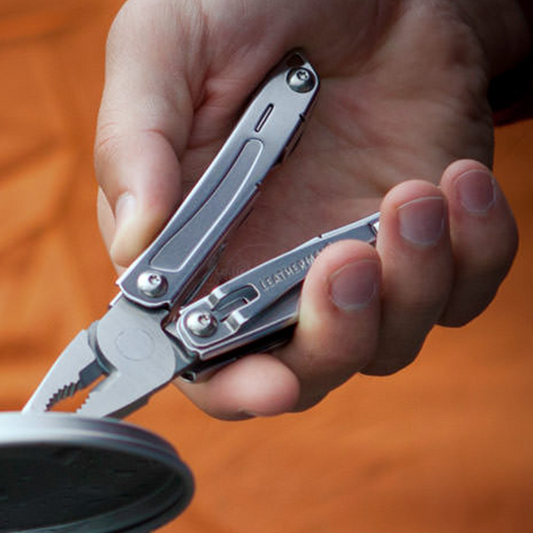 Leatherman Wingman® Multi-Tool