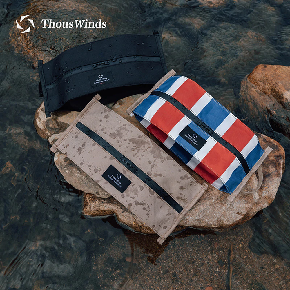 Thous Winds Tissue Storage Bag